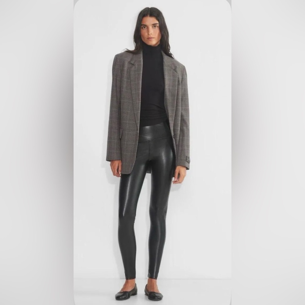 Aritzia Wilfred Free Daria Pant in Black Leather Leggings